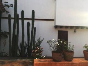 LAS ALAMEDAS Departamentos céntricos con estacionamiento privado